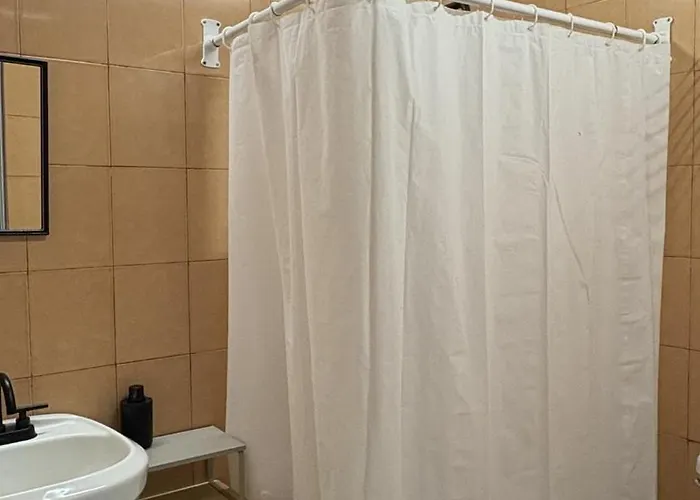 Apartment Beautiful With Patio Centrally Located In A 20th Century Building *